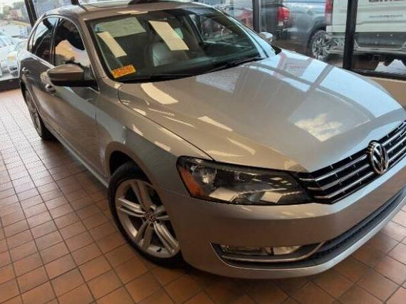 VOLKSWAGEN PASSAT 2014 1VWCN7A39EC064900 image
