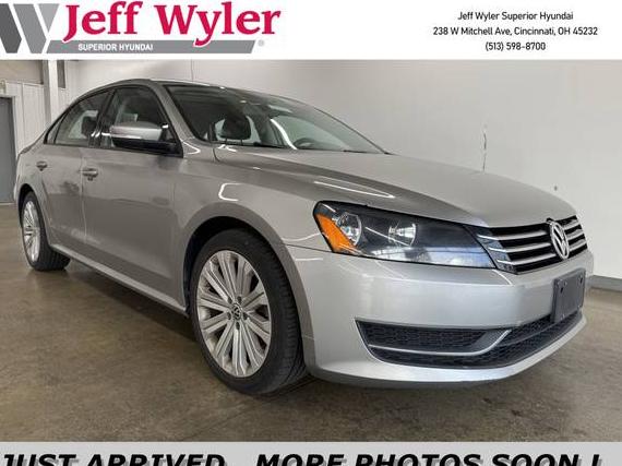 VOLKSWAGEN PASSAT 2014 1VWAP7A32EC024241 image