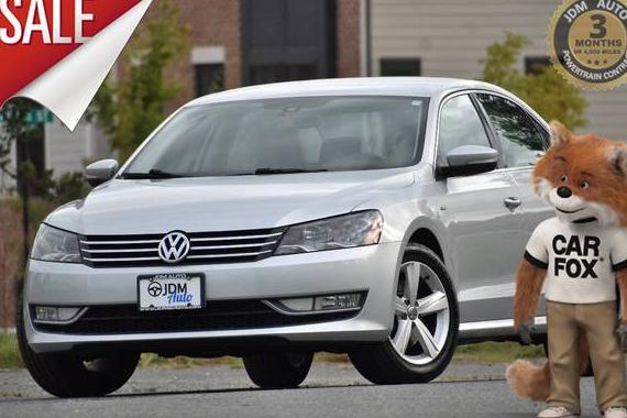 VOLKSWAGEN PASSAT 2015 1VWAT7A33FC115757 image