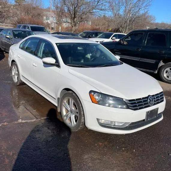 VOLKSWAGEN PASSAT 2015 1VWCT7A35FC078235 image