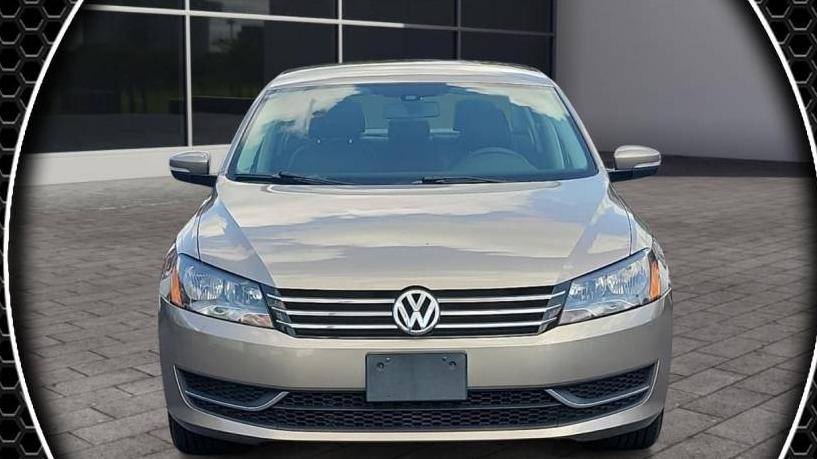 VOLKSWAGEN PASSAT 2015 1VWAT7A38FC060030 image