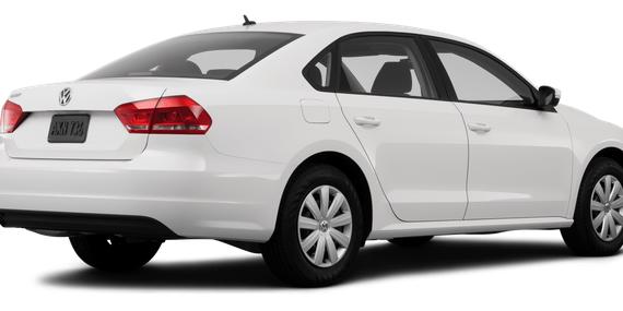 VOLKSWAGEN PASSAT 2015 1VWAT7A31FC114591 image