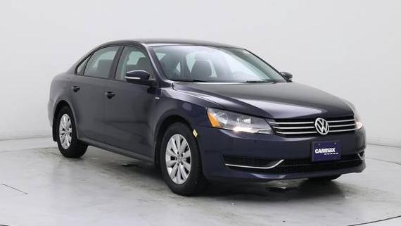 VOLKSWAGEN PASSAT 2015 1VWAT7A32FC060993 image