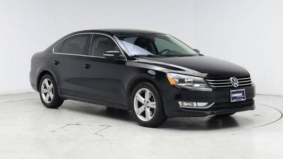 VOLKSWAGEN PASSAT 2015 1VWAT7A38FC078589 image