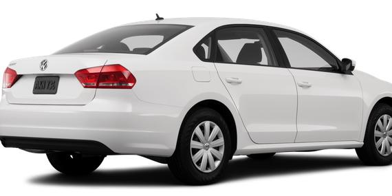 VOLKSWAGEN PASSAT 2015 1VWAT7A37FC113350 image
