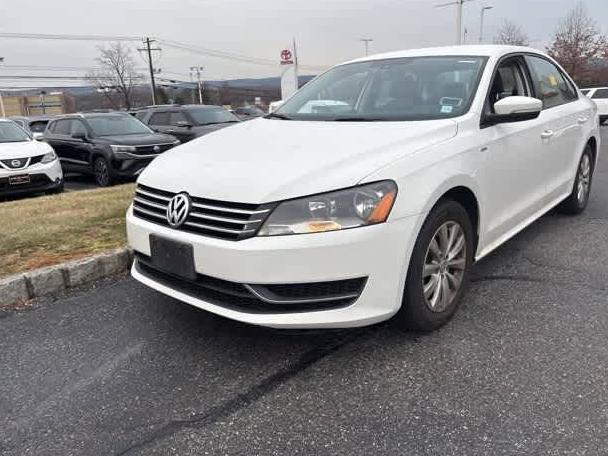 VOLKSWAGEN PASSAT 2015 1VWAT7A39FC004467 image