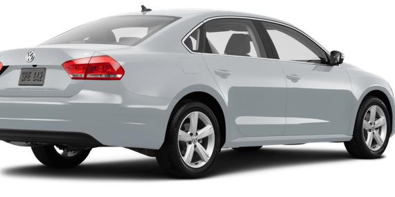 VOLKSWAGEN PASSAT 2015 1VWAT7A3XFC088766 image