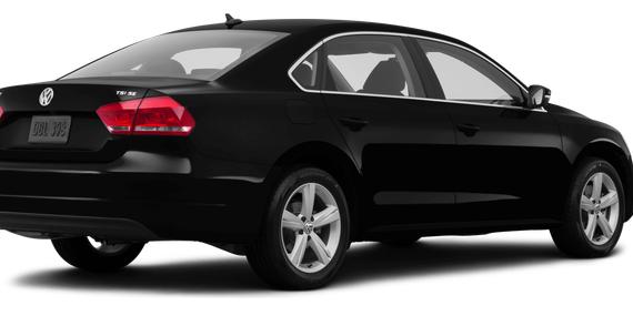 VOLKSWAGEN PASSAT 2015 1VWAT7A31FC117507 image
