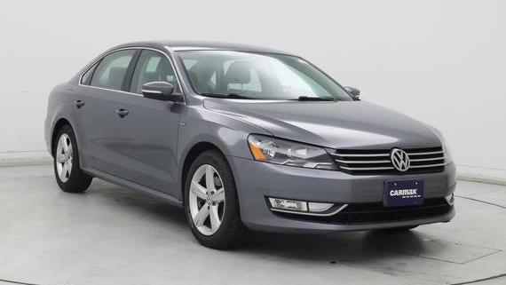 VOLKSWAGEN PASSAT 2015 1VWAT7A3XFC118221 image