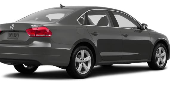 VOLKSWAGEN PASSAT 2015 1VWAT7A39FC117013 image
