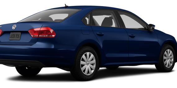 VOLKSWAGEN PASSAT 2015 1VWAT7A35FC077450 image