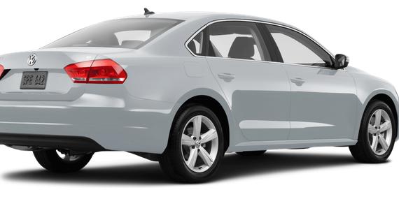 VOLKSWAGEN PASSAT 2015 1VWBT7A35FC003725 image