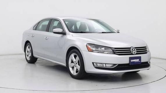 VOLKSWAGEN PASSAT 2015 1VWAT7A33FC119971 image