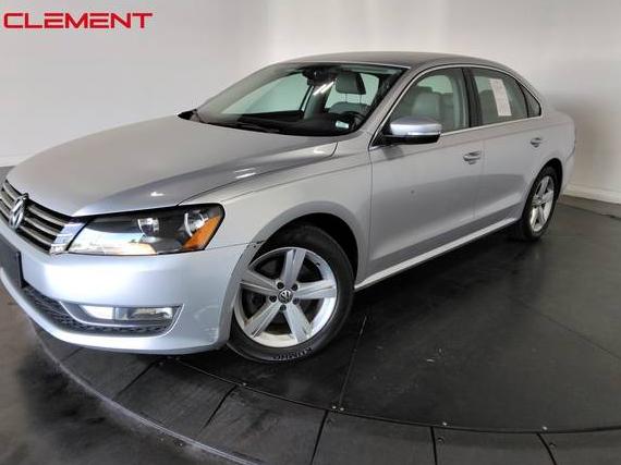 VOLKSWAGEN PASSAT 2015 1VWAT7A35FC089503 image