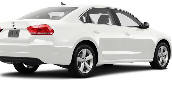 VOLKSWAGEN PASSAT 2015 1VWBV7A32FC093328 image