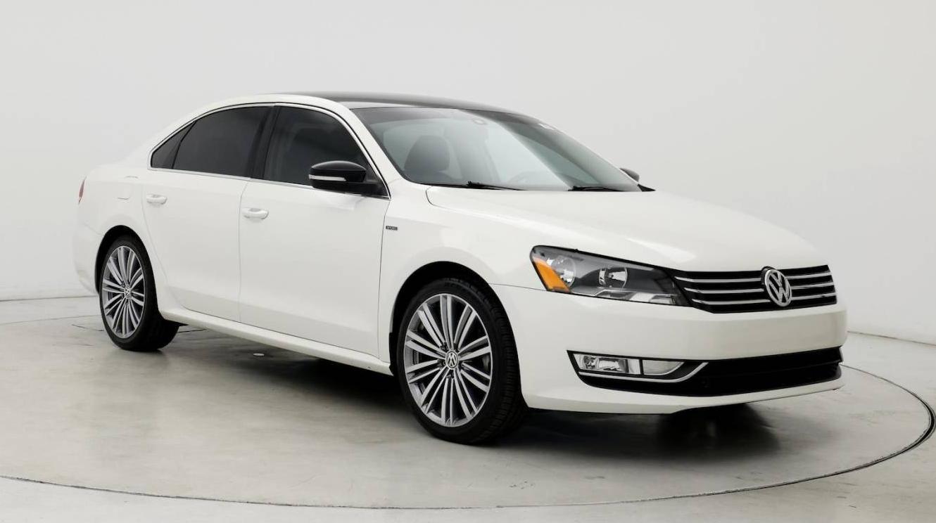 VOLKSWAGEN PASSAT 2015 1VWBT7A3XFC060552 image