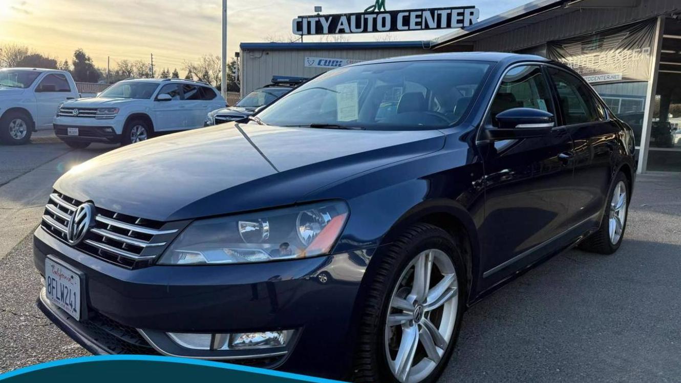 VOLKSWAGEN PASSAT 2015 1VWCV7A36FC072132 image