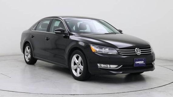 VOLKSWAGEN PASSAT 2015 1VWAT7A32FC088230 image