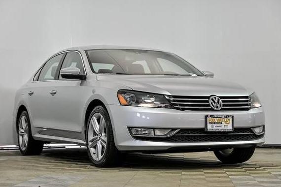 VOLKSWAGEN PASSAT 2015 1VWBS7A39FC116600 image