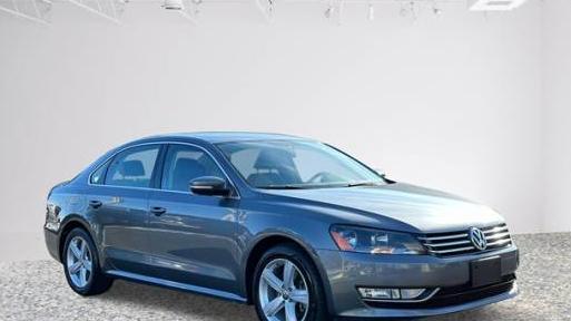 VOLKSWAGEN PASSAT 2015 1VWAT7A35FC104646 image