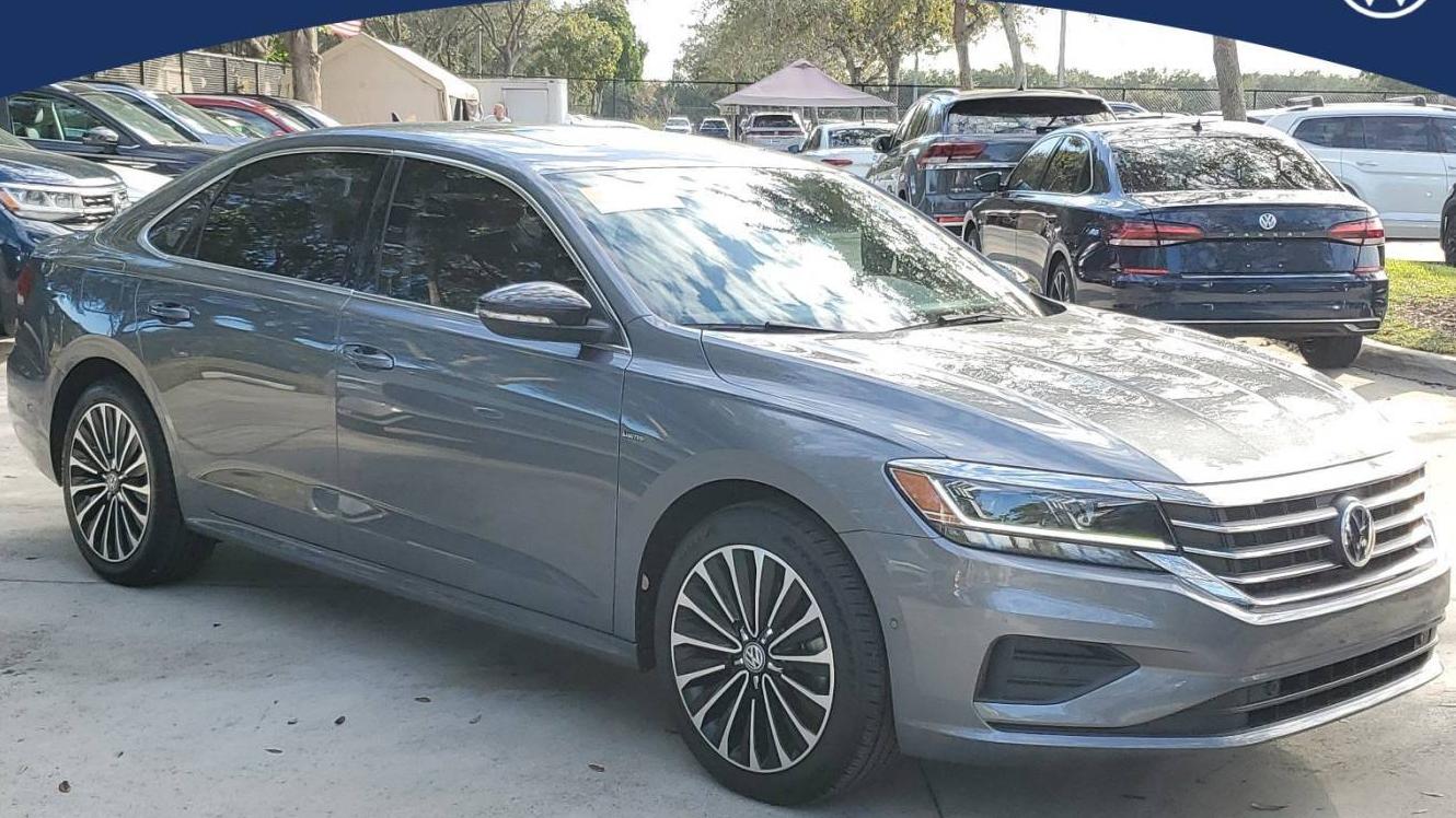 VOLKSWAGEN PASSAT 2022 1VWBA7A31NC008327 image