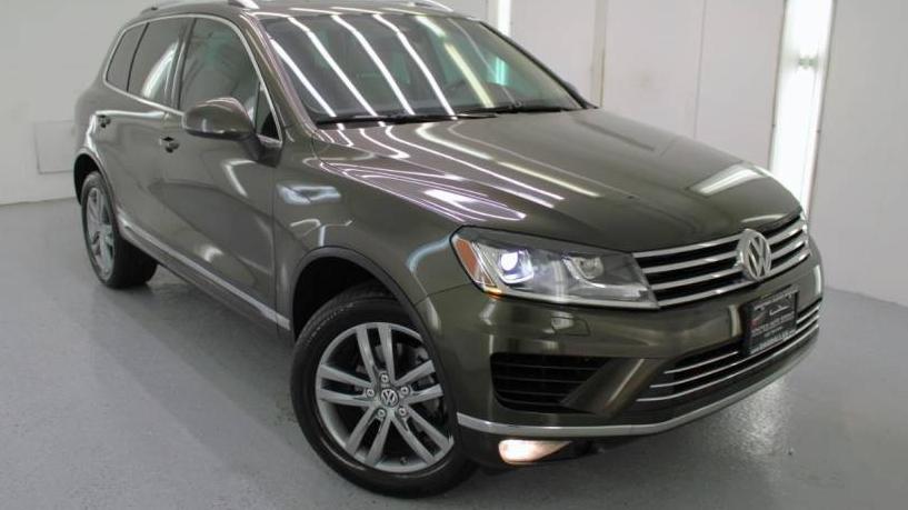 VOLKSWAGEN TOUAREG 2016 WVGEF9BP9GD010673 image