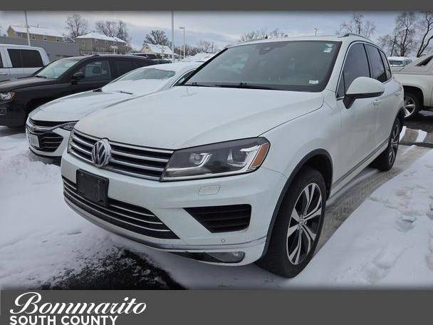 VOLKSWAGEN TOUAREG 2017 WVGRF7BP0HD002324 image