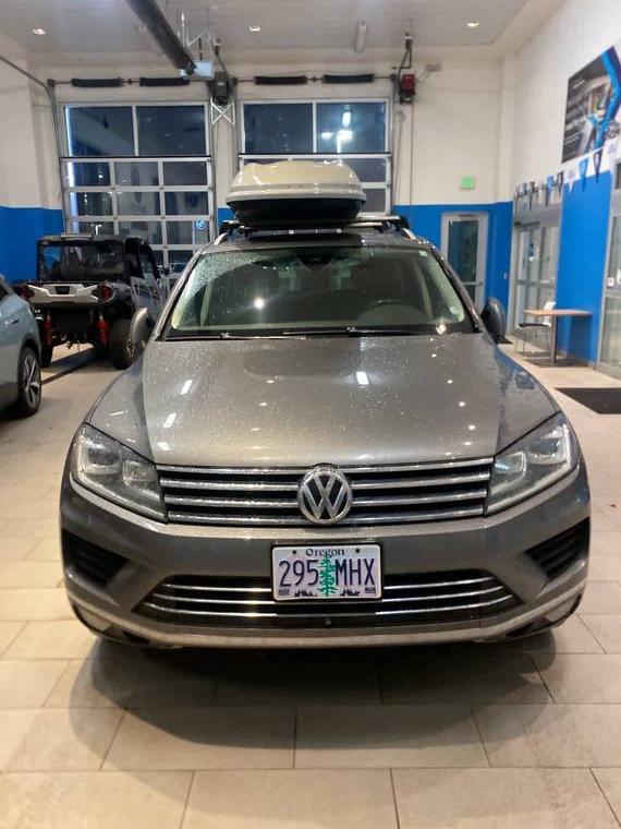 VOLKSWAGEN TOUAREG 2017 WVGGF7BP8HD005236 image VOLKSWAGEN TOUAREG 2017 WVGGF7BP8HD005236 image