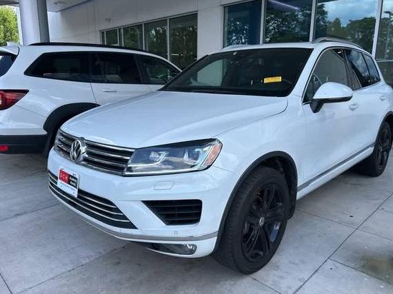VOLKSWAGEN TOUAREG 2017 WVGRF7BP4HD006537 image