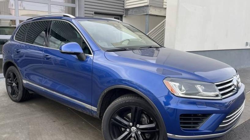 VOLKSWAGEN TOUAREG 2017 WVGRF7BP4HD002598 image