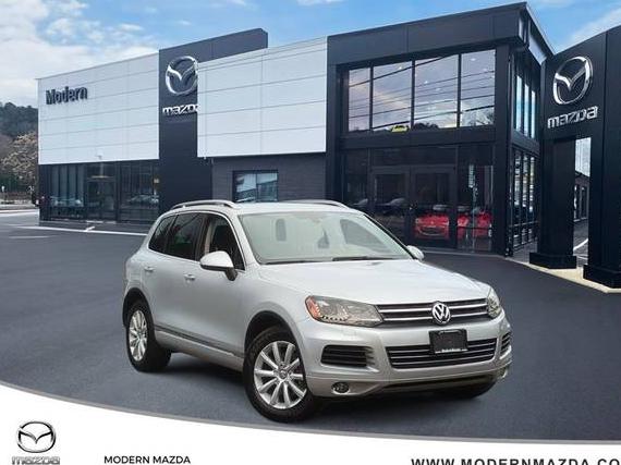 VOLKSWAGEN TOUAREG 2011 WVGFF9BPXBD006371 image