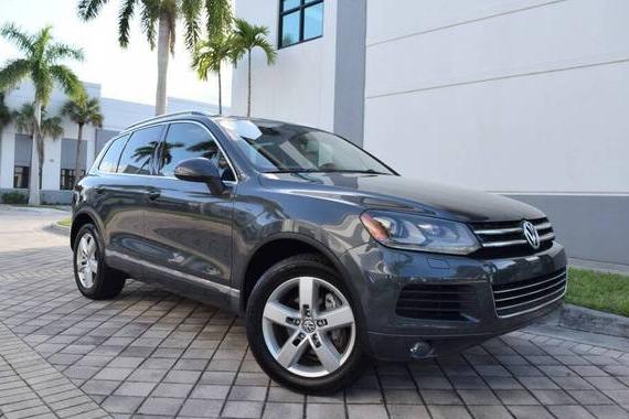 VOLKSWAGEN TOUAREG 2013 WVGEP9BP3DD006479 image
