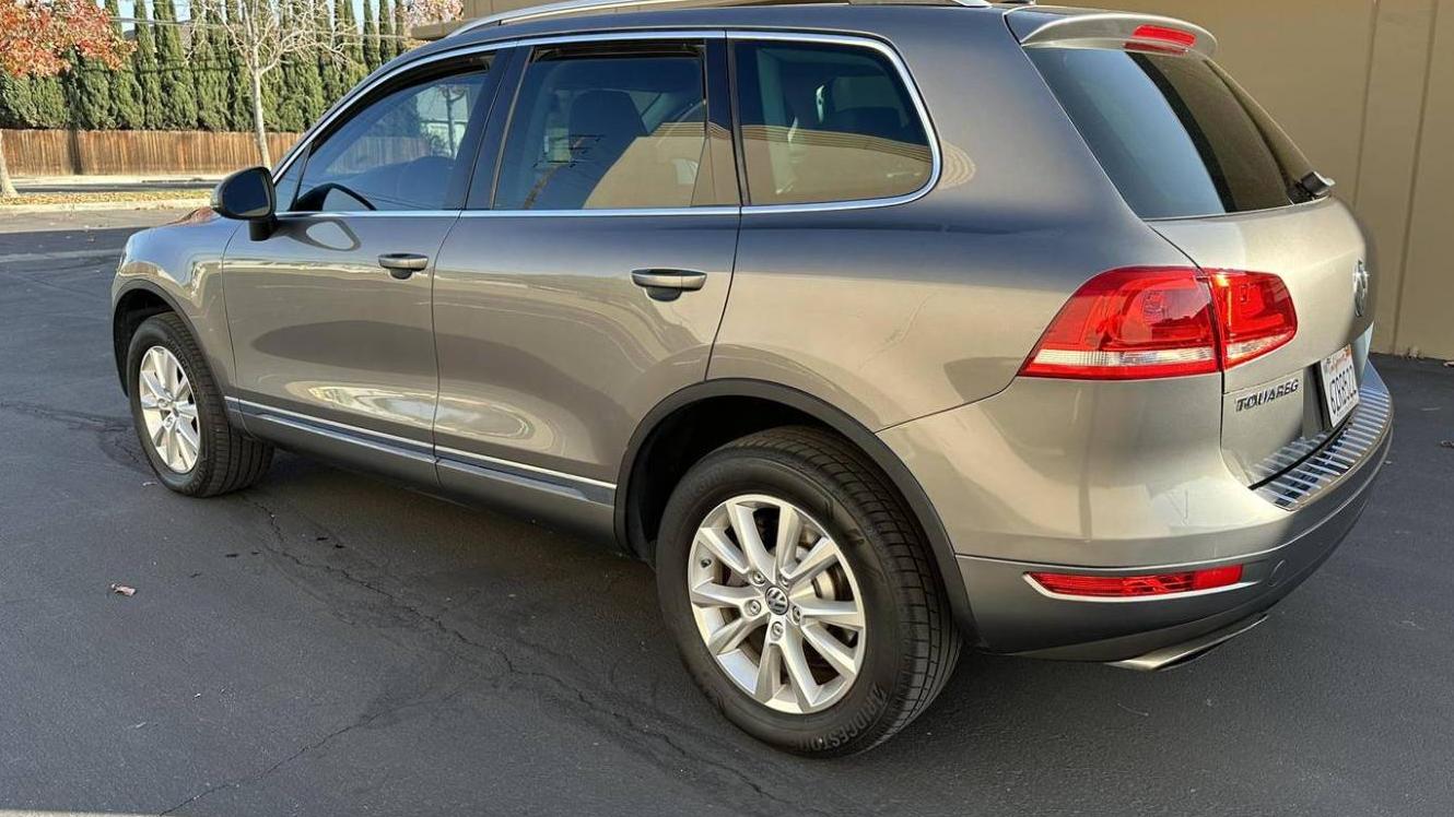 VOLKSWAGEN TOUAREG 2013 WVGEF9BP6DD004907 image