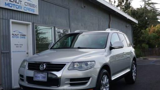 VOLKSWAGEN TOUAREG 2010 WVGFK7A98AD003907 image