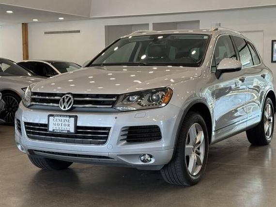 VOLKSWAGEN TOUAREG 2014 WVGEP9BP1ED008071 image
