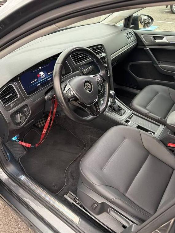 VOLKSWAGEN E-GOLF 2017 WVWPR7AU7HW953778 image