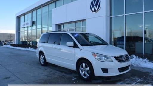 VOLKSWAGEN ROUTAN 2011 2V4RW3DG3BR626008 image