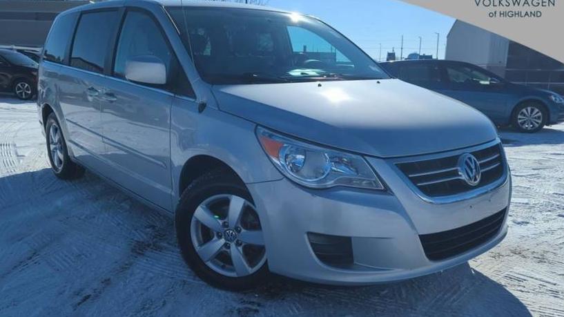 VOLKSWAGEN ROUTAN 2010 2V4RW3D16AR294785 image