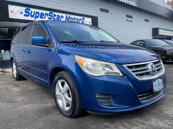 VOLKSWAGEN ROUTAN 2010 2V4RW5DX6AR406968 image VOLKSWAGEN ROUTAN 2010 2V4RW5DX6AR406968 image