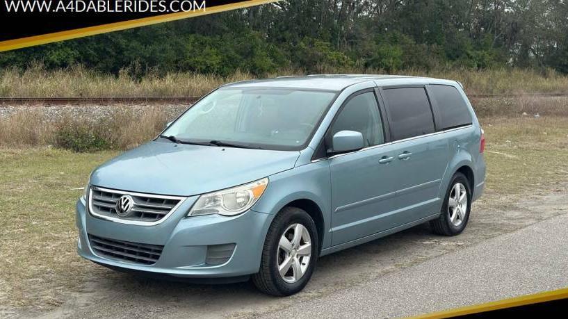 VOLKSWAGEN ROUTAN 2010 2V4RW3D10AR324962 image