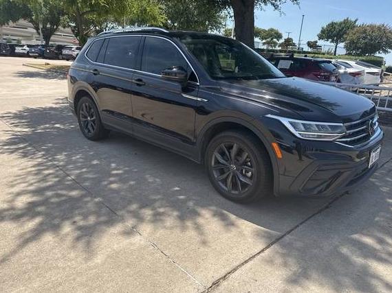 VOLKSWAGEN TIGUAN 2023 3VV3B7AX1PM088495 image