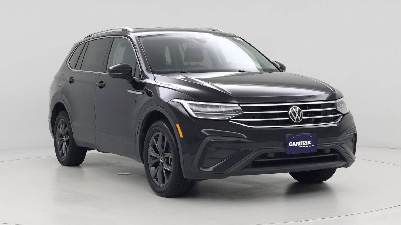 VOLKSWAGEN TIGUAN 2023 3VV3B7AX2PM072161 image VOLKSWAGEN TIGUAN 2023 3VV3B7AX2PM072161 image
