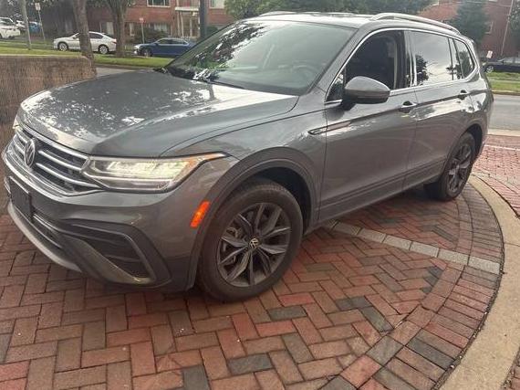VOLKSWAGEN TIGUAN 2023 3VV3B7AX5PM125841 image