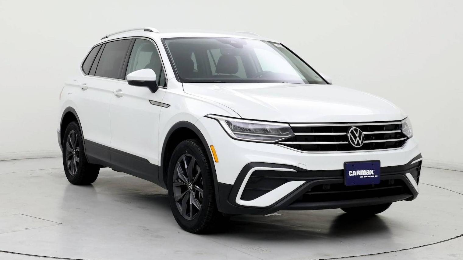 VOLKSWAGEN TIGUAN 2023 3VV3B7AX8PM020713 image