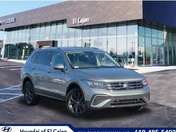 VOLKSWAGEN TIGUAN 2023 3VV3B7AX8PM137692 image