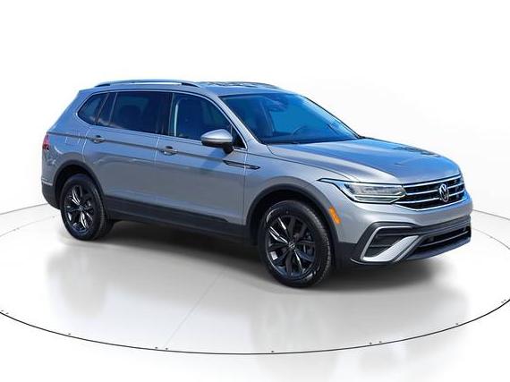 VOLKSWAGEN TIGUAN 2023 3VV3B7AX8PM057065 image