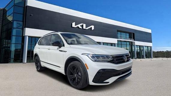 VOLKSWAGEN TIGUAN 2023 3VVCB7AX5PM118744 image