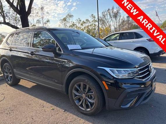 VOLKSWAGEN TIGUAN 2023 3VV3B7AXXPM125771 image