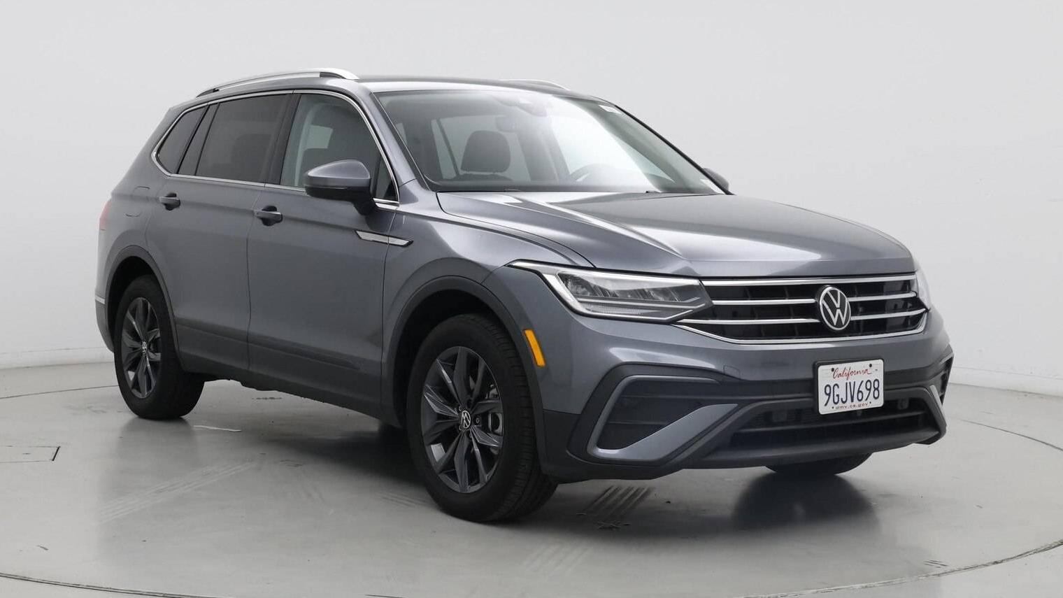 VOLKSWAGEN TIGUAN 2023 3VVNB7AX8PM055714 image