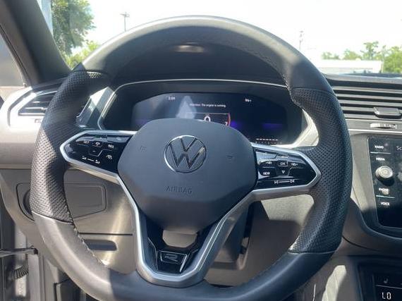 VOLKSWAGEN TIGUAN 2023 3VVCB7AX4PM140945 image
